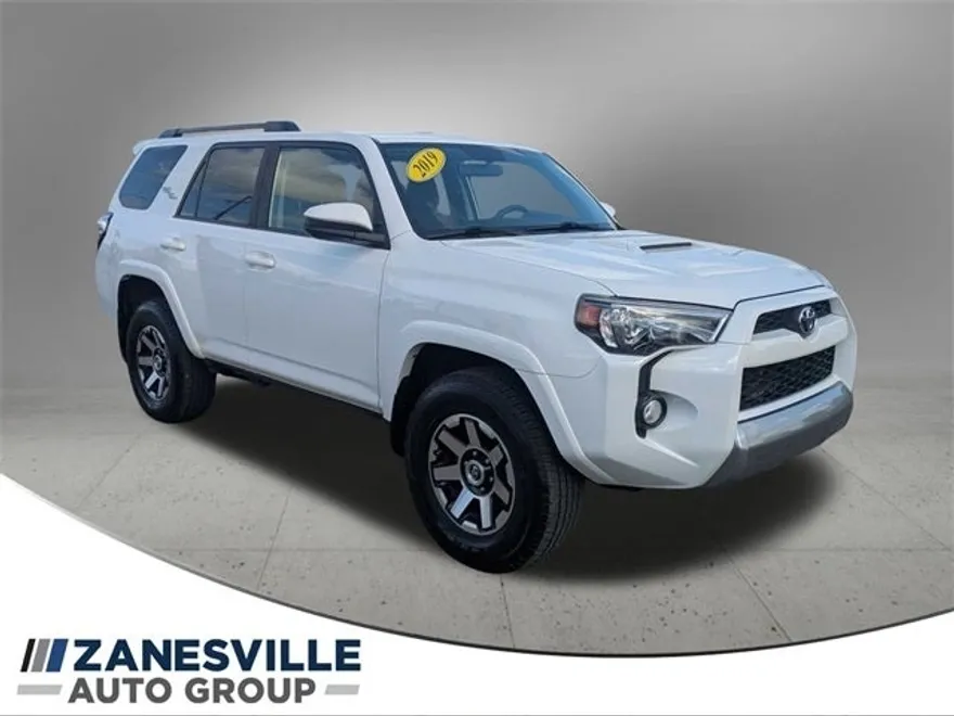 2019 Toyota 4Runner TRD Off-Road photo 1