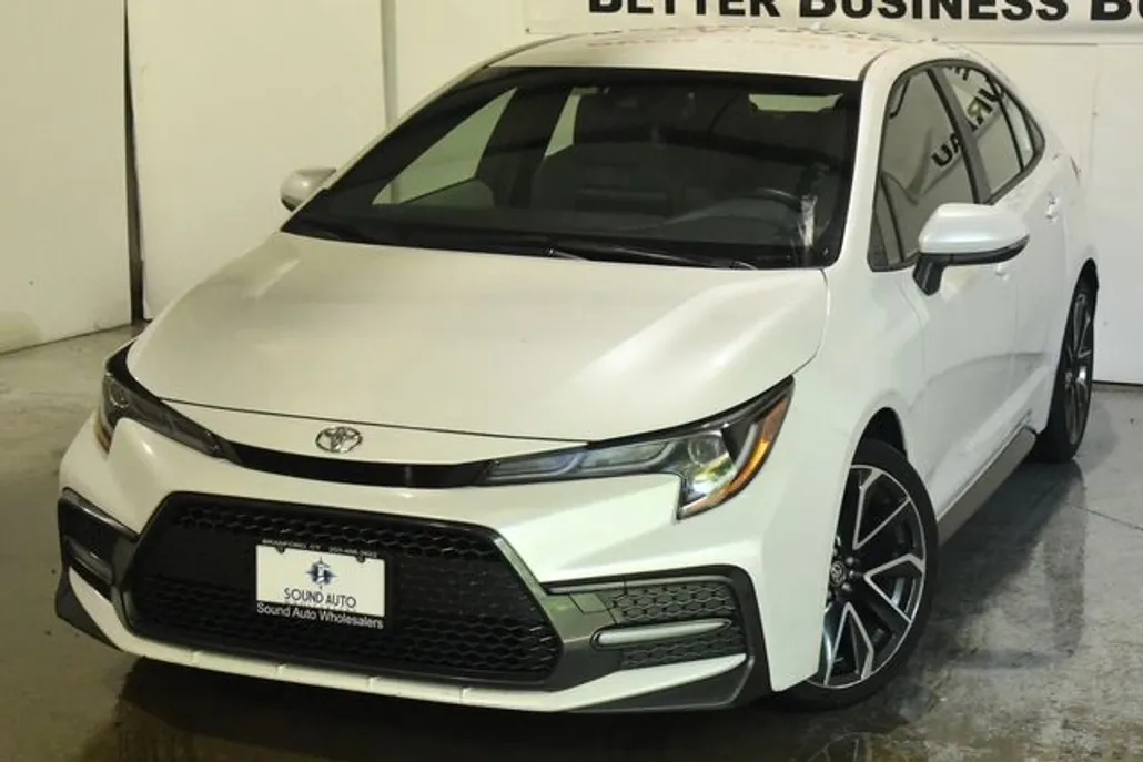 2022 Toyota Corolla SE photo 1