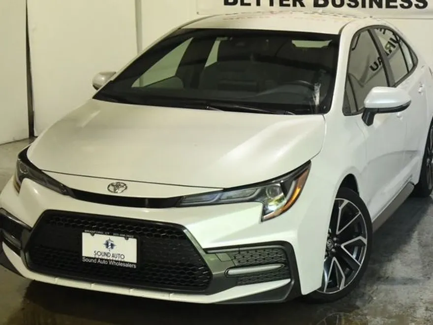 2022 Toyota Corolla SE photo 1