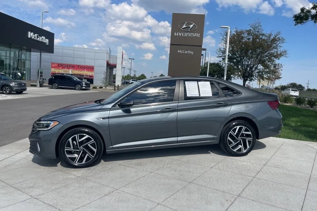 2024 Volkswagen Jetta 1.5T SEL photo 1