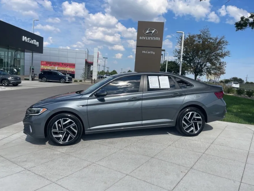 2024 Volkswagen Jetta 1.5T SEL photo 1
