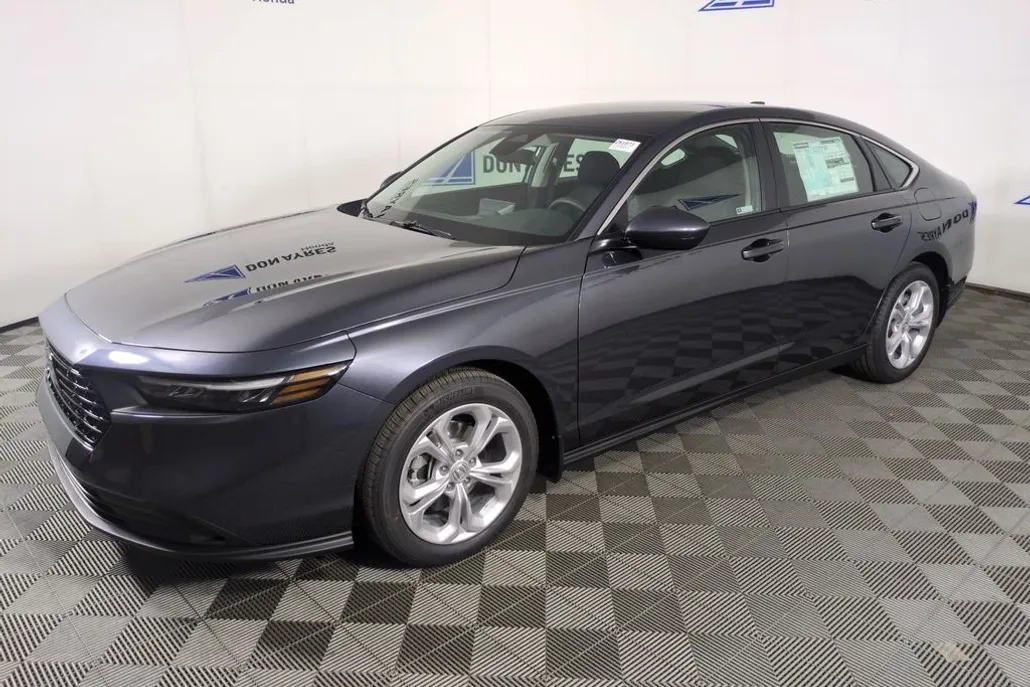 2025 Honda Accord LX photo 1