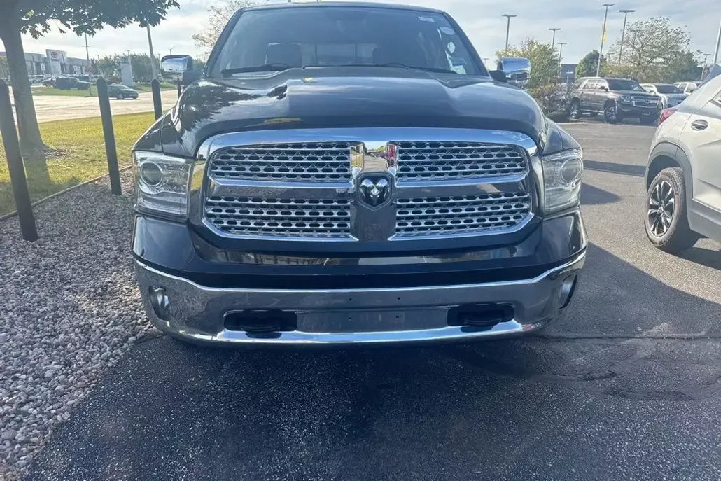 2015 Ram 1500 Laramie photo 1