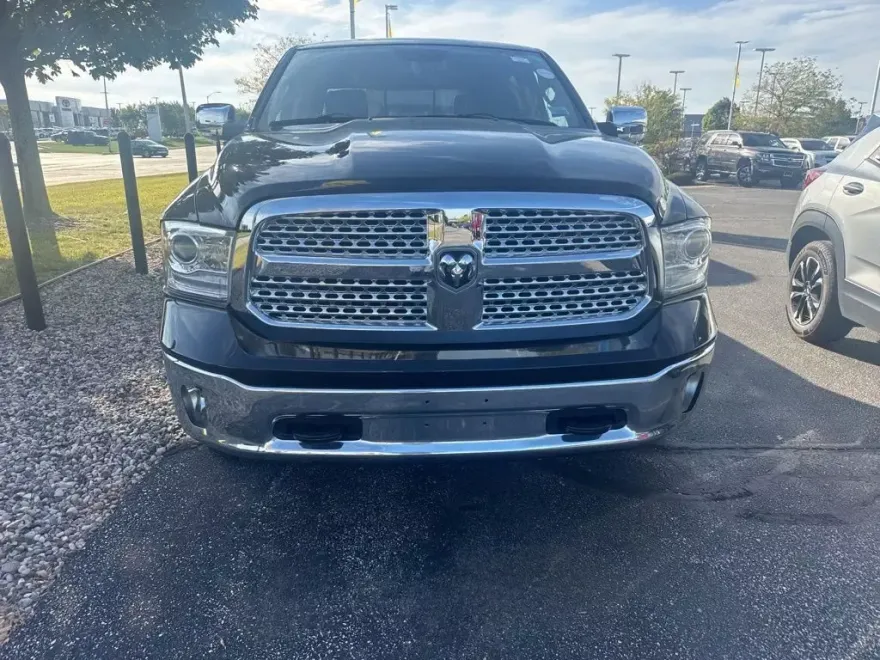 2015 Ram 1500 Laramie photo 1