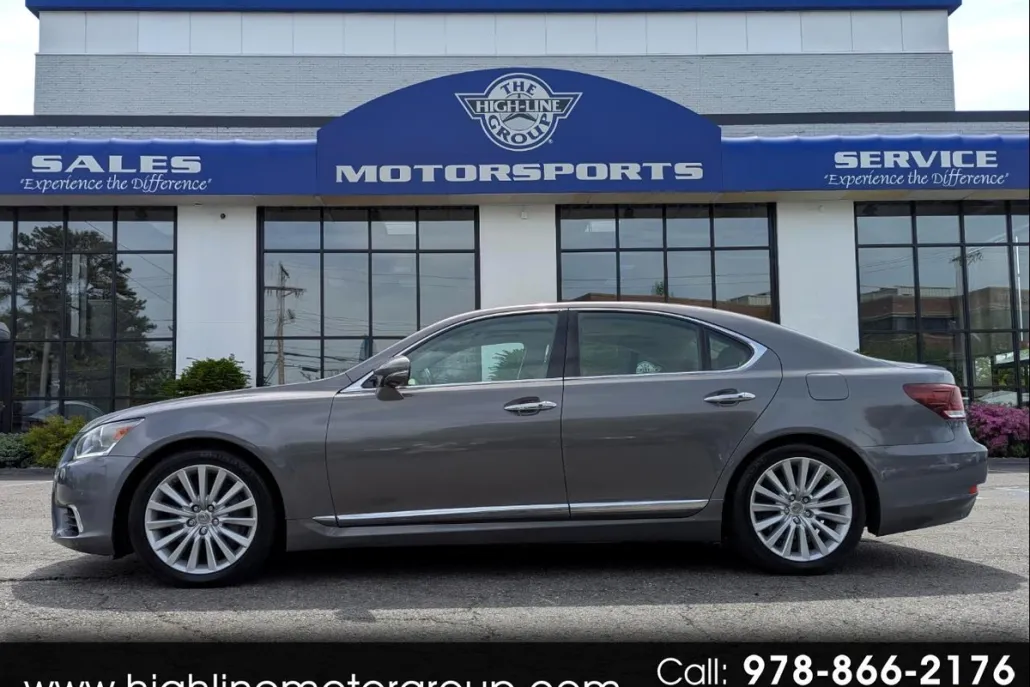 2013 Lexus LS 460 AWD photo 1