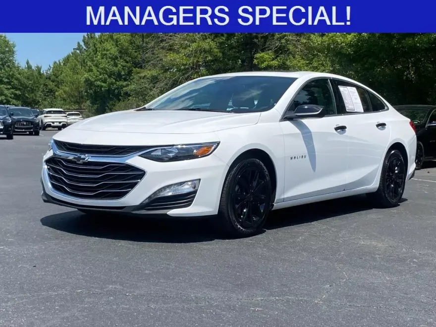 2024 Chevrolet Malibu 1LT photo 1
