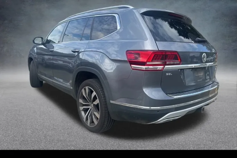 2019 Volkswagen Atlas SEL Premium photo 1