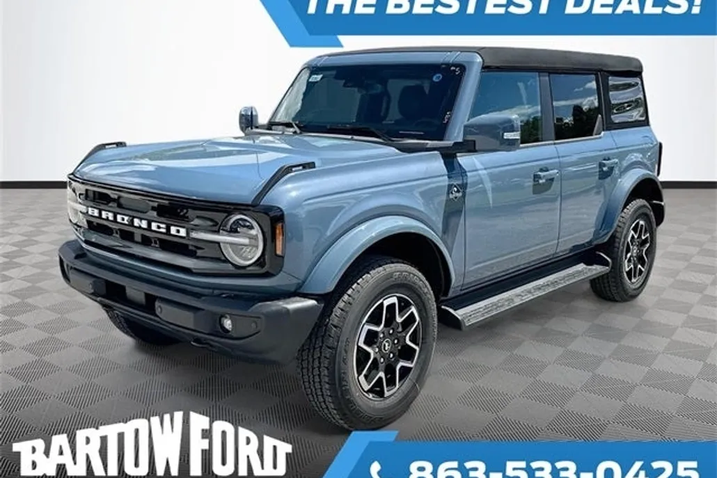 2025 Ford Bronco Outer Banks photo 1