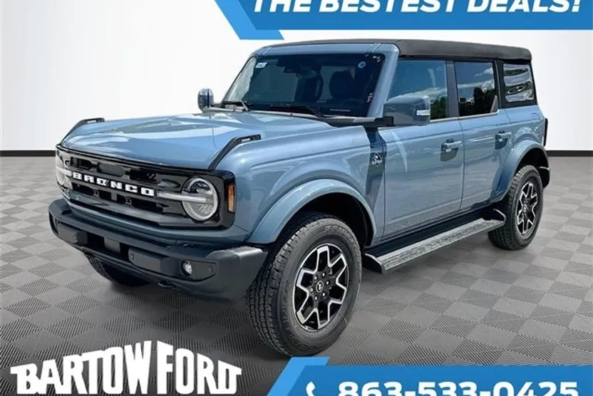 2025 Ford Bronco Outer Banks photo 1