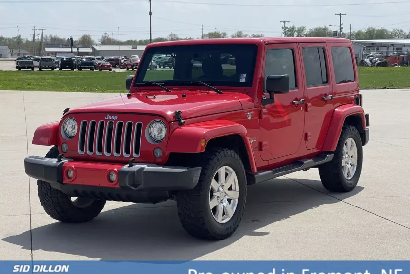 2017 Jeep Wrangler Unlimited Sahara photo 1