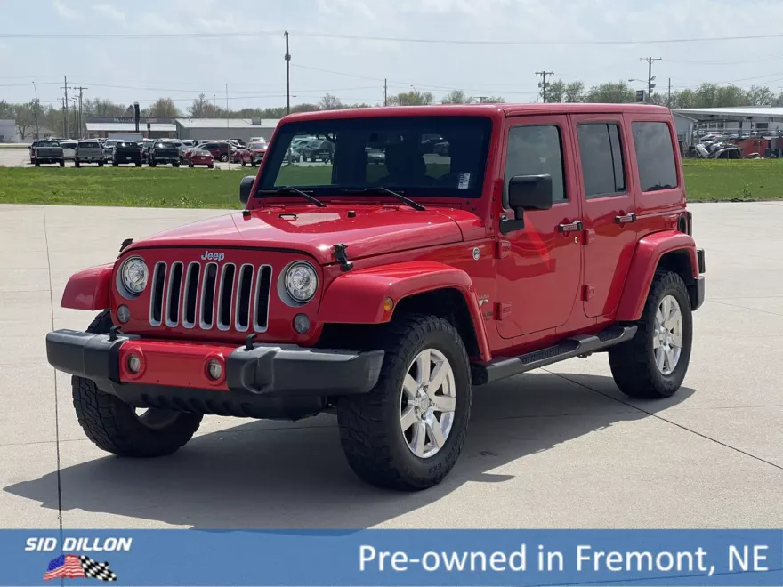 2017 Jeep Wrangler Unlimited Sahara photo 1