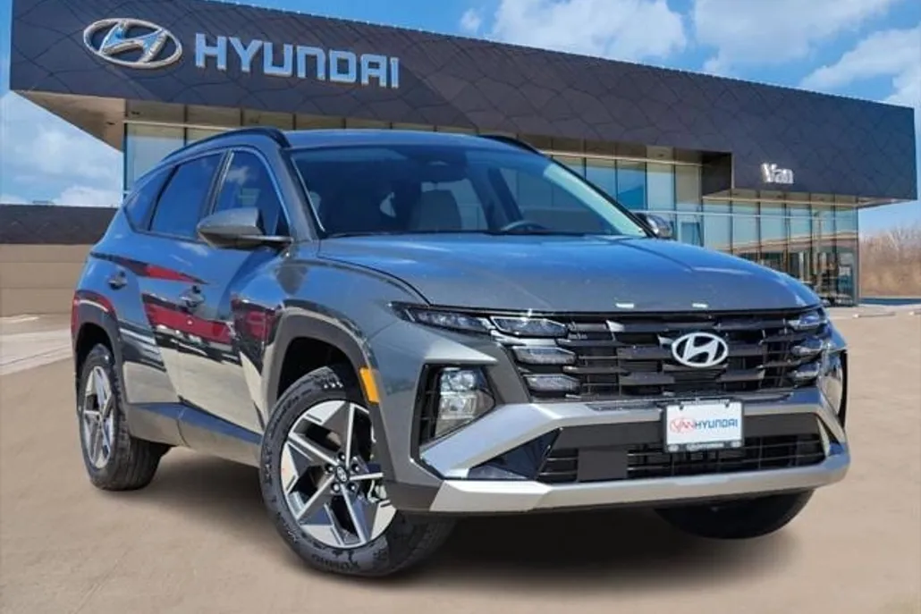 2025 Hyundai Tucson SEL photo 1