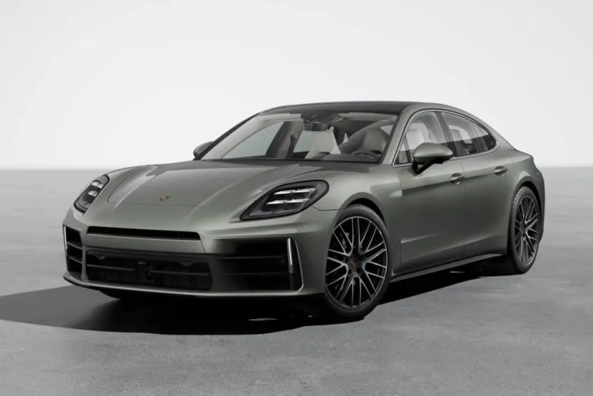 2026 Porsche Panamera 4 photo 1