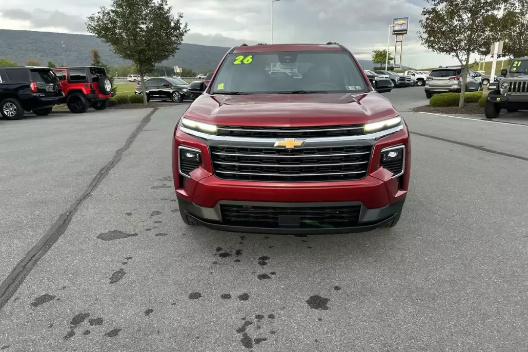 2026 Chevrolet Traverse photo 1