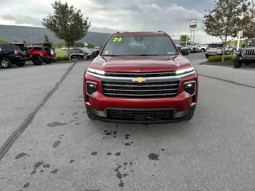 2026 Chevrolet Traverse photo 1