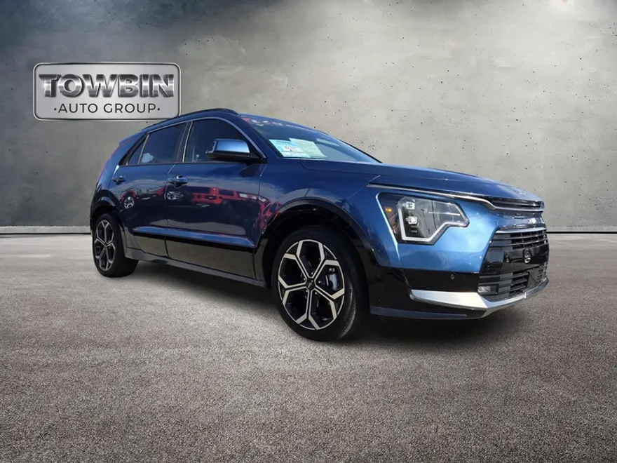 2024 Kia Niro SX Touring photo 1