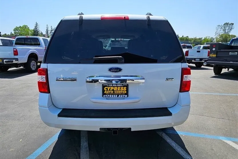 2009 Ford Expedition XLT photo 1