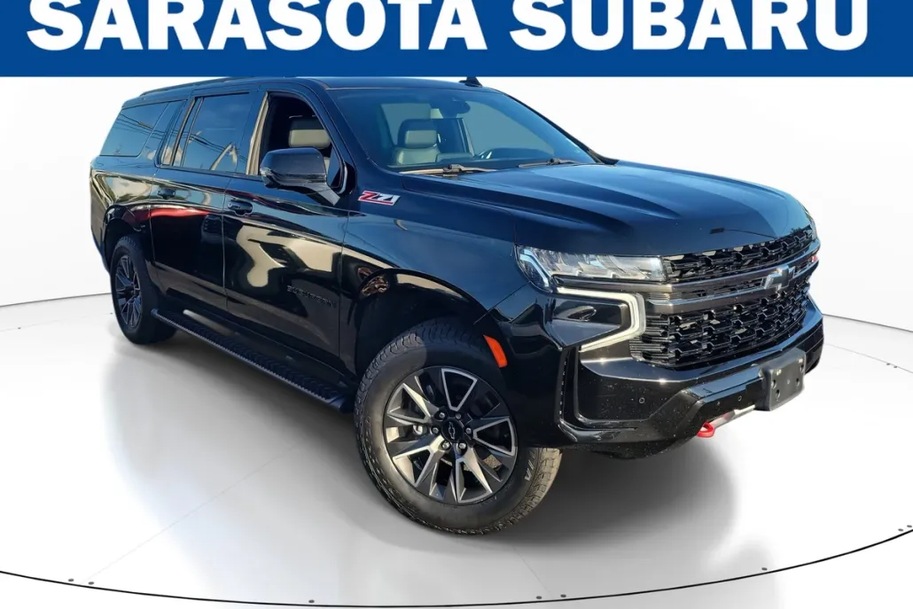 2021 Chevrolet Suburban Z71 photo 1