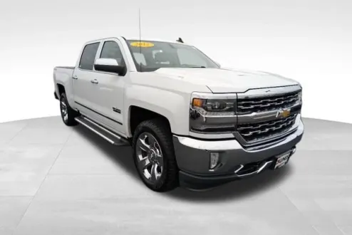 2017 Chevrolet Silverado 1500 LTZ photo 2