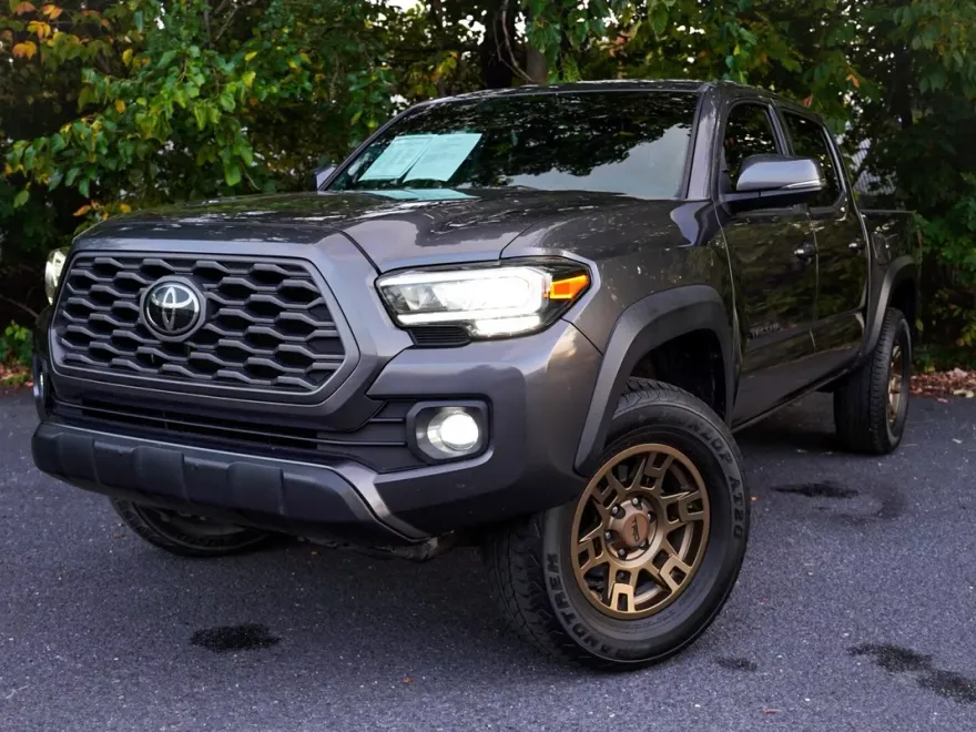 2021 Toyota Tacoma TRD Pro V6 photo 1