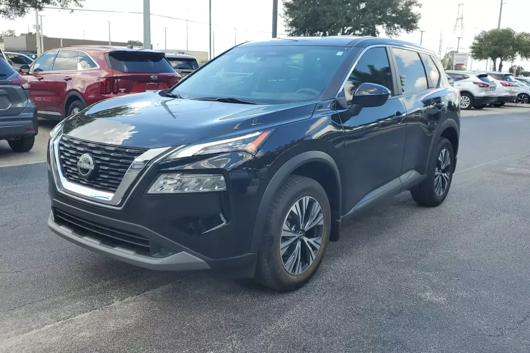2023 Nissan Rogue SV photo 1