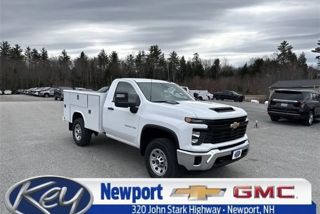 2025 Chevrolet Silverado 3500HD photo 1