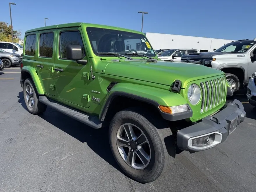 2020 Jeep Wrangler Unlimited Sahara photo 1