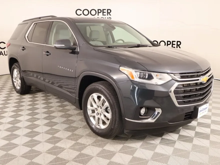 2021 Chevrolet Traverse Cloth photo 1