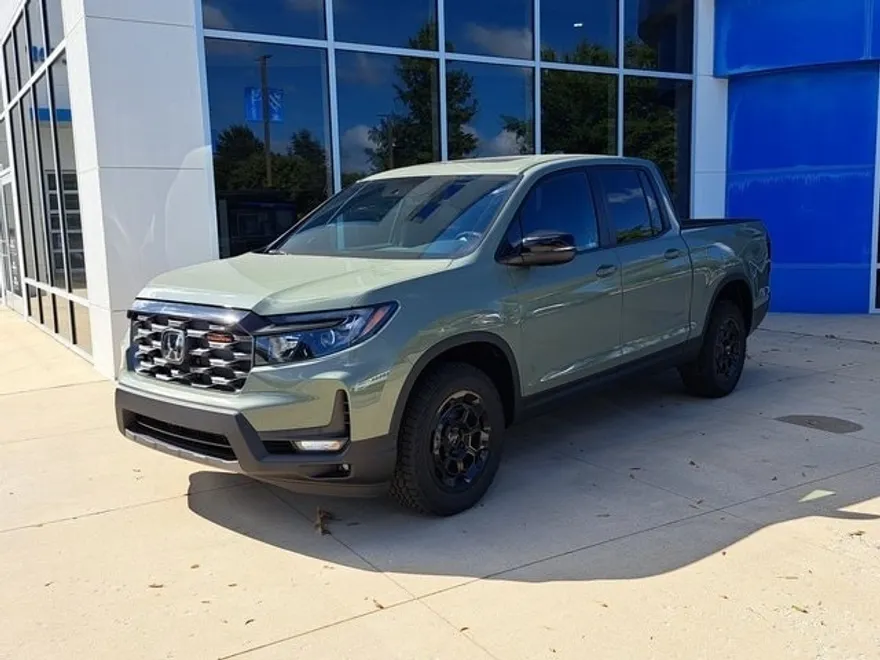 2026 Honda Ridgeline TrailSport photo 1