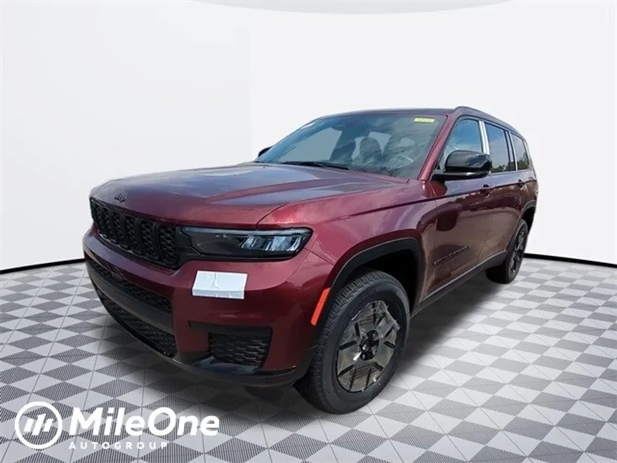 2025 Jeep Grand Cherokee Laredo Sport photo 1