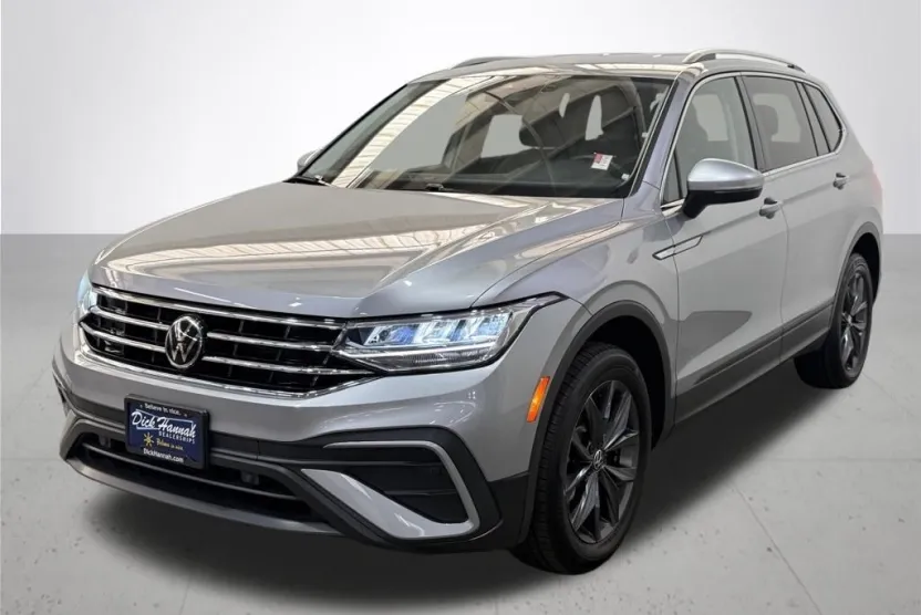 2024 Volkswagen Tiguan SE Wolfsburg Edition photo 1