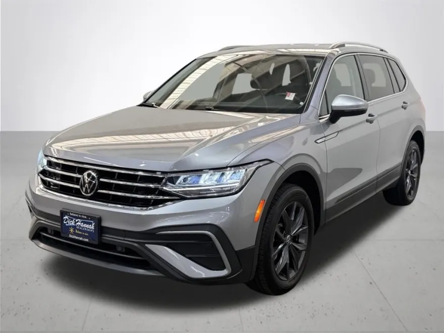 2024 Volkswagen Tiguan SE Wolfsburg Edition photo 1