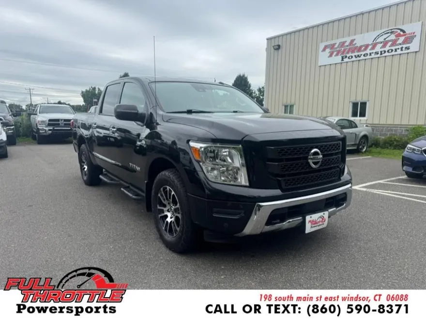 2021 Nissan Titan PRO-4X photo 1