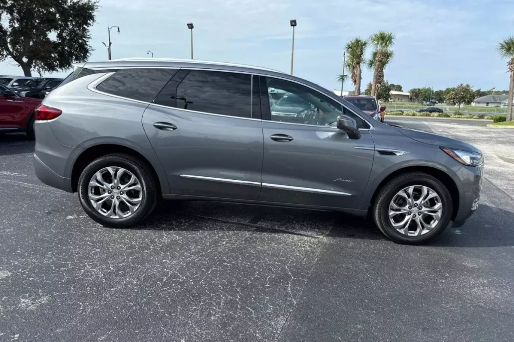 2020 Buick Enclave Avenir photo 1