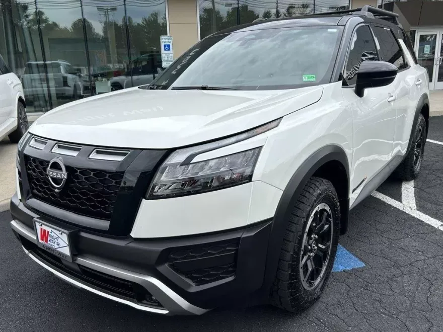 2024 Nissan Pathfinder Rock Creek photo 1