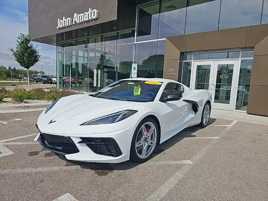 2022 Chevrolet Corvette Stingray 2LT photo 1