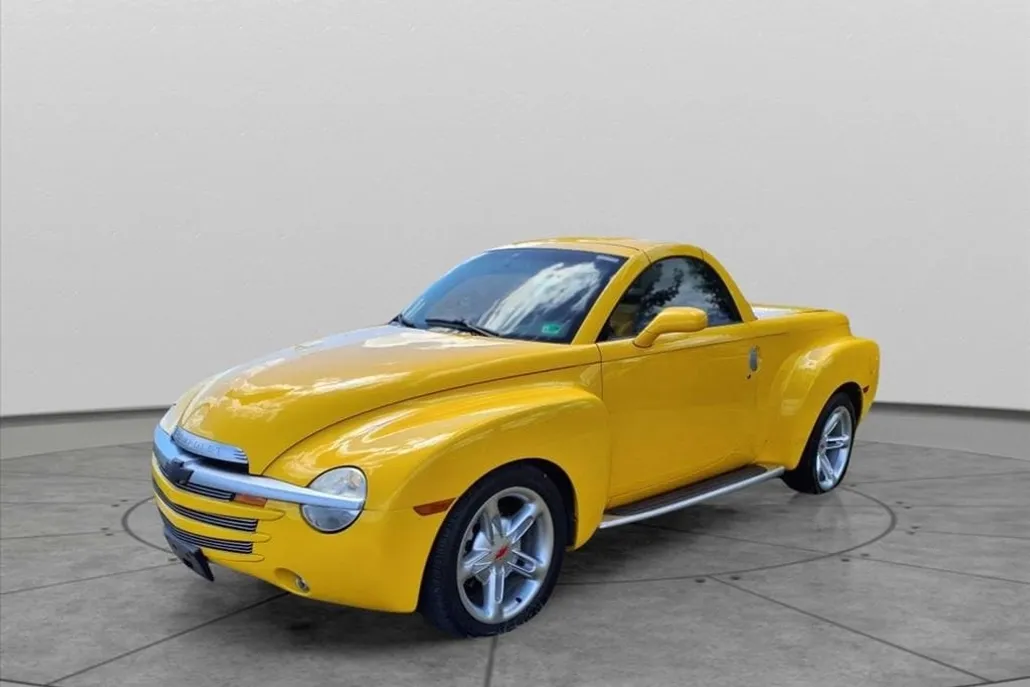 2003 Chevrolet SSR photo 1