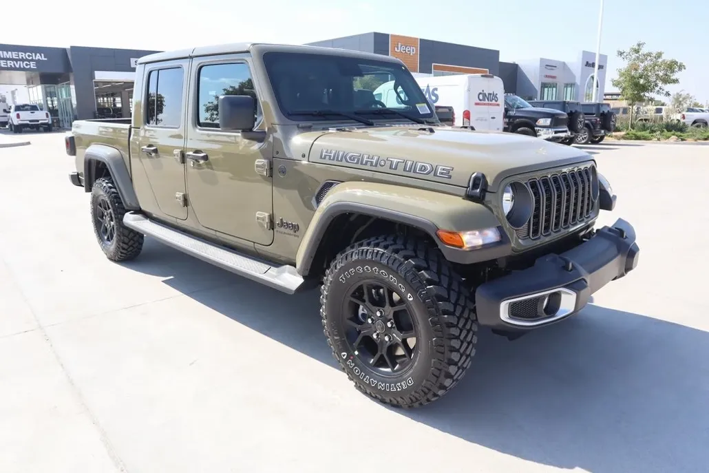 2025 Jeep Gladiator Sport photo 1