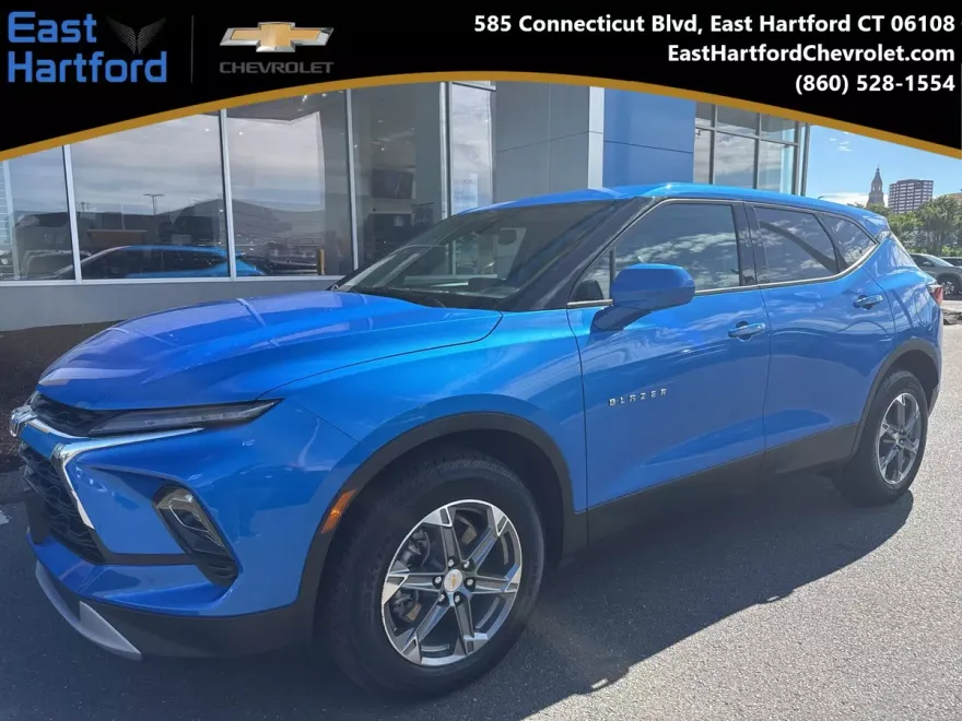 2025 Chevrolet Blazer 2LT photo 1