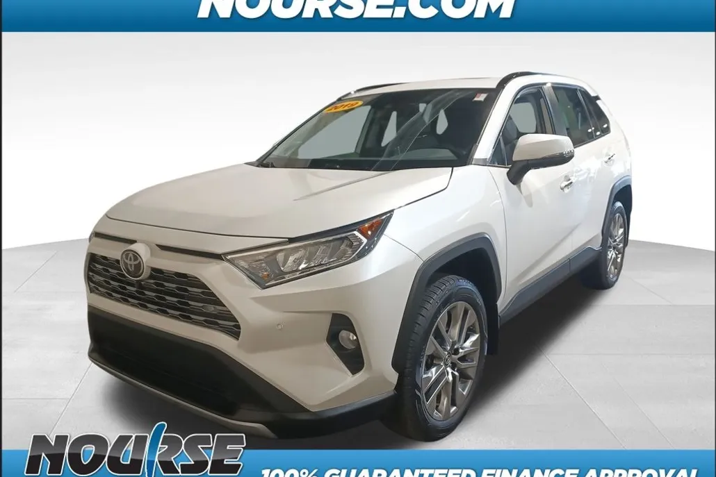 2019 Toyota RAV4 Limited photo 1