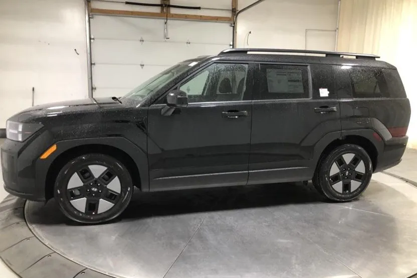 2026 Hyundai Santa Fe SEL photo 1