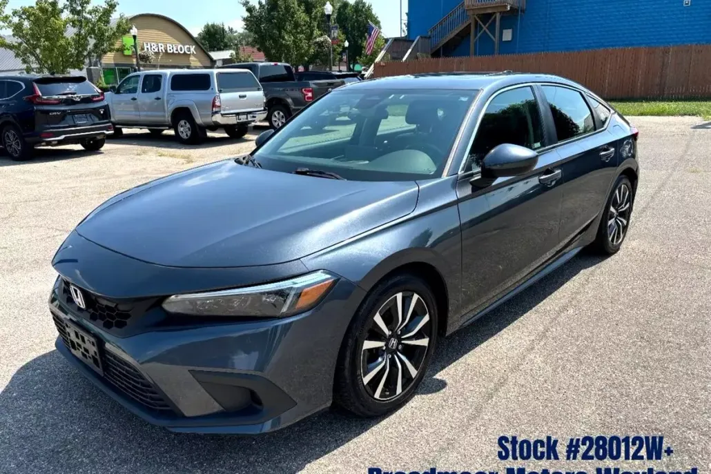 2022 Honda Civic EX-L Hatchback photo 1