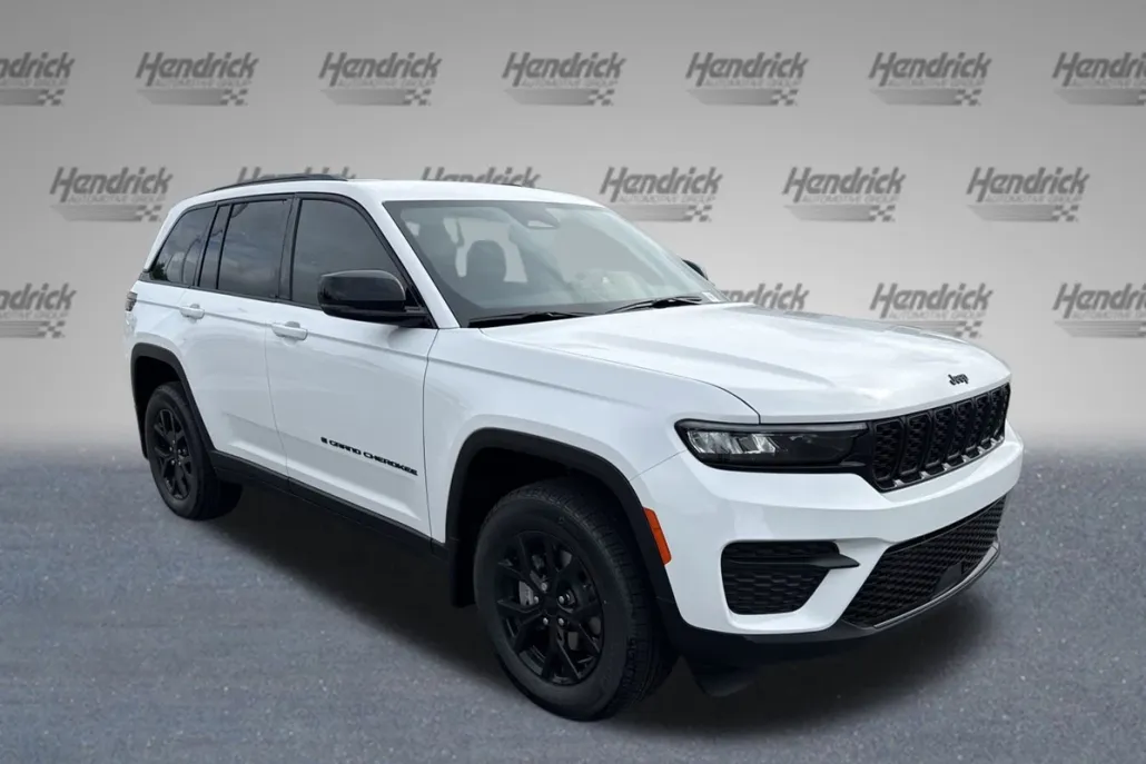 2025 Jeep Grand Cherokee Altitude photo 1