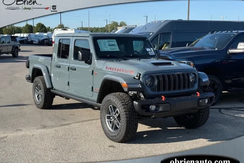 2025 Jeep Gladiator Mojave photo 1