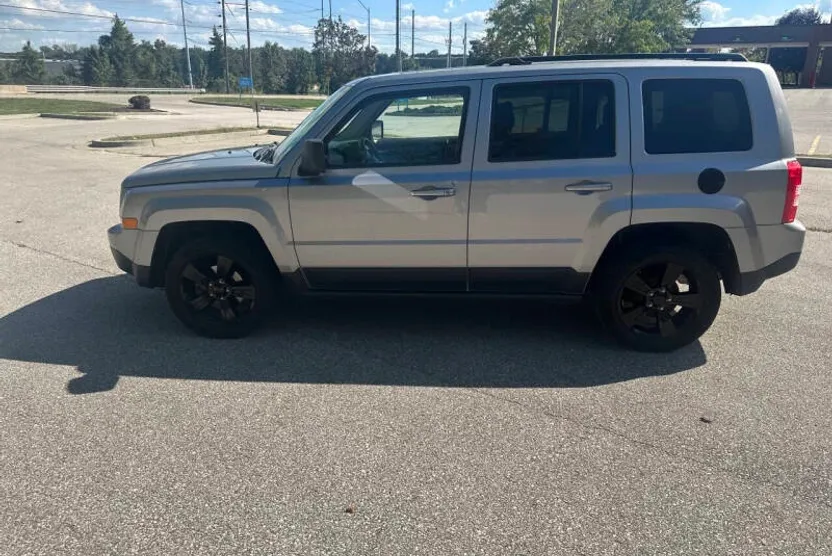 2015 Jeep Patriot Altitude Edition photo 1
