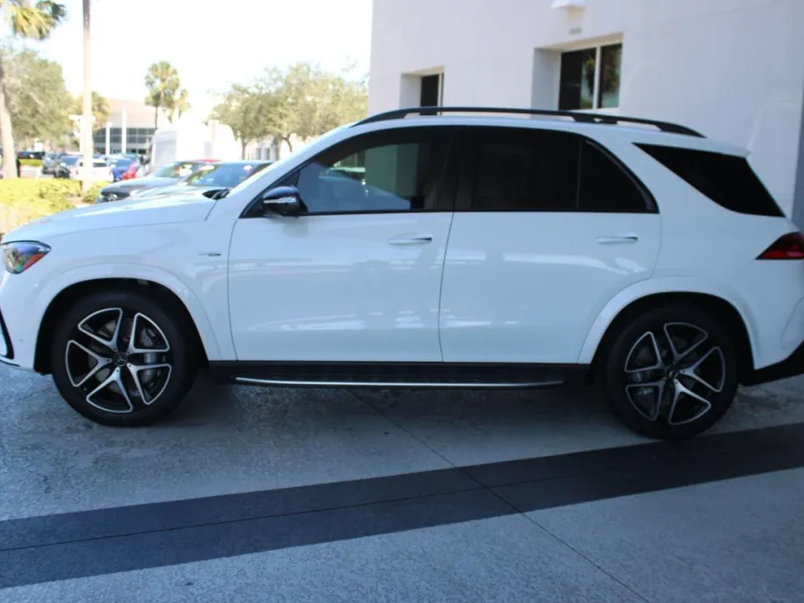 2026 Mercedes Benz GLE AMG 53 photo 2