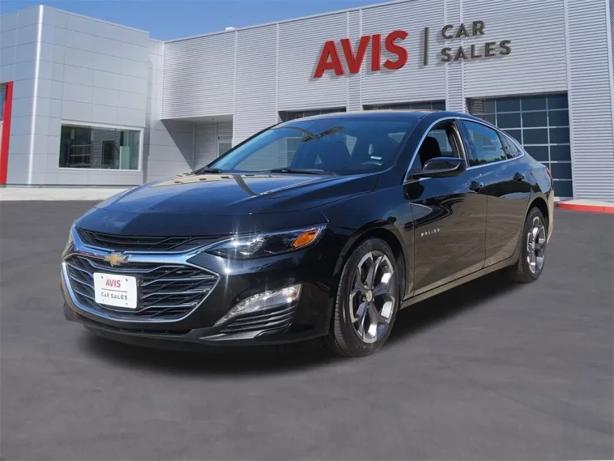 2024 Chevrolet Malibu 1LT photo 1