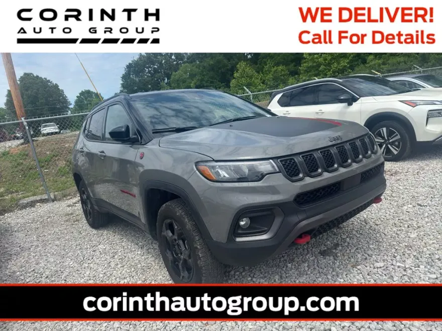 2024 Jeep Compass Trailhawk photo 1