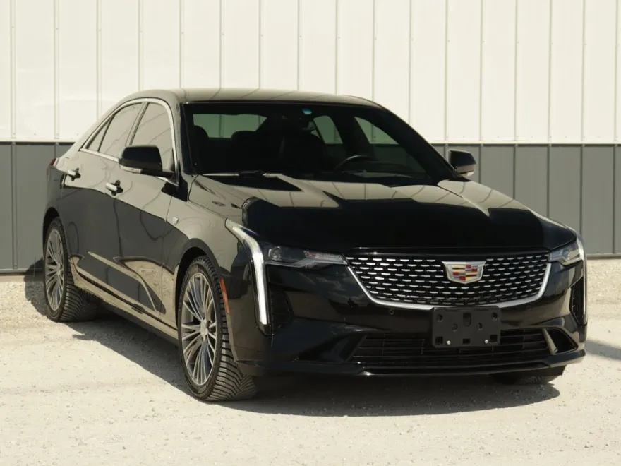 2022 Cadillac CT4 Premium Luxury photo 1