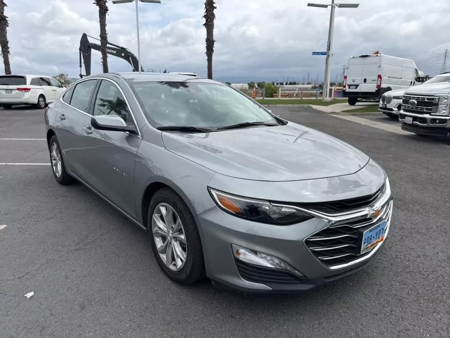 2024 Chevrolet Malibu 1LT photo 1